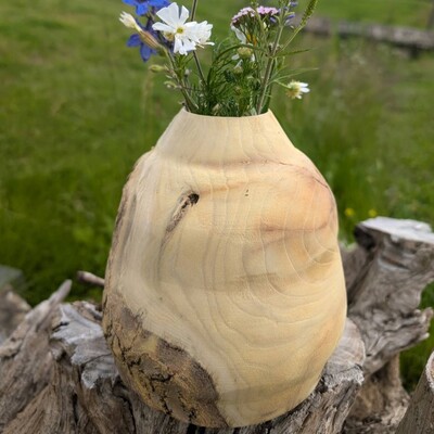 White Mulberry small flower vase