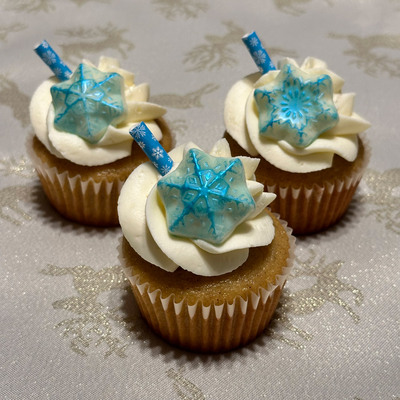 Eggnog Cupcakes with Rum Flavoured Whipped Cream