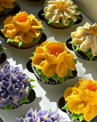 Floral Cupcakes