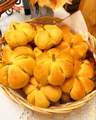 Pumpkin Buns